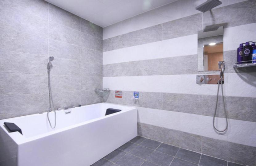 אולסן Jade Hotel חדר תמונה