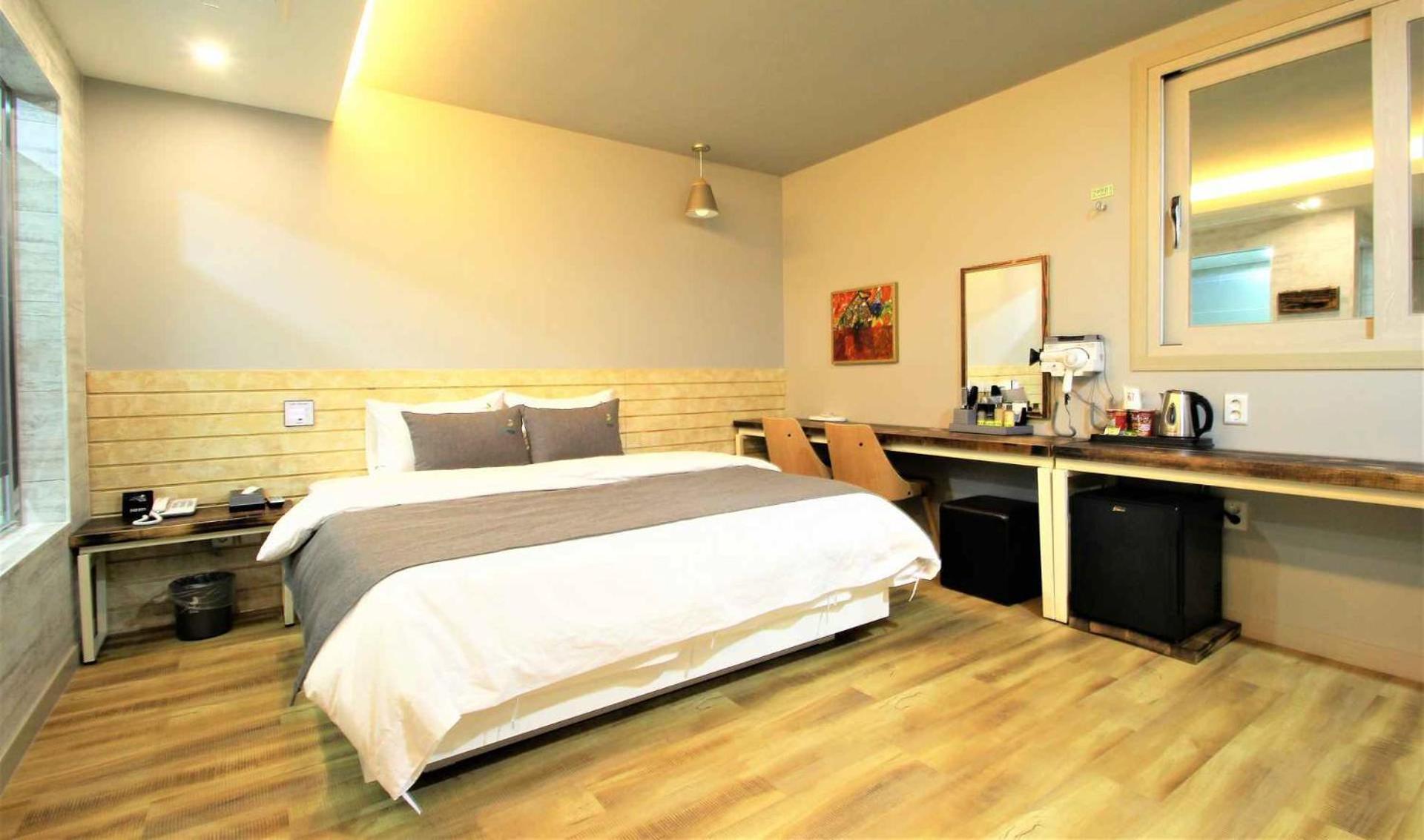 אולסן Jade Hotel מראה חיצוני תמונה