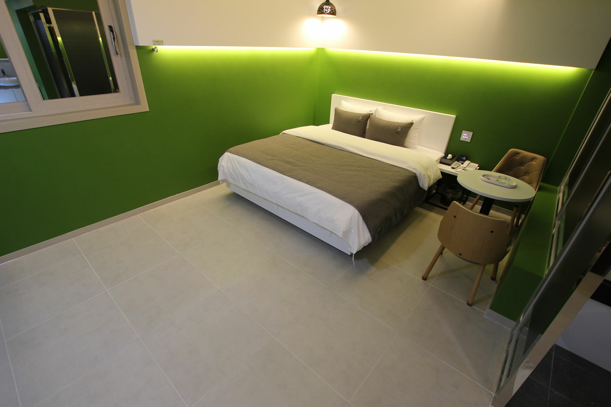 אולסן Jade Hotel מראה חיצוני תמונה