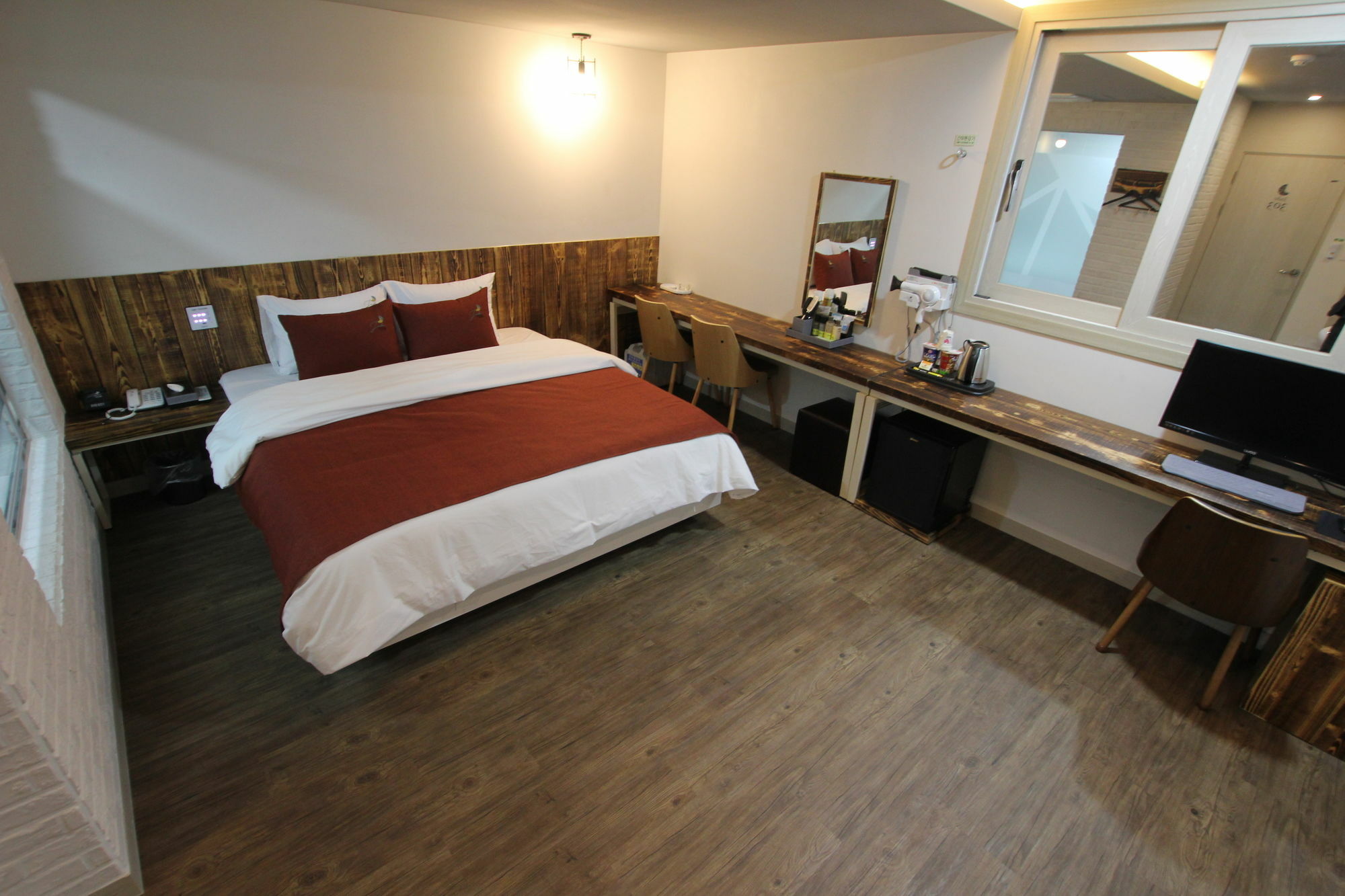 אולסן Jade Hotel מראה חיצוני תמונה